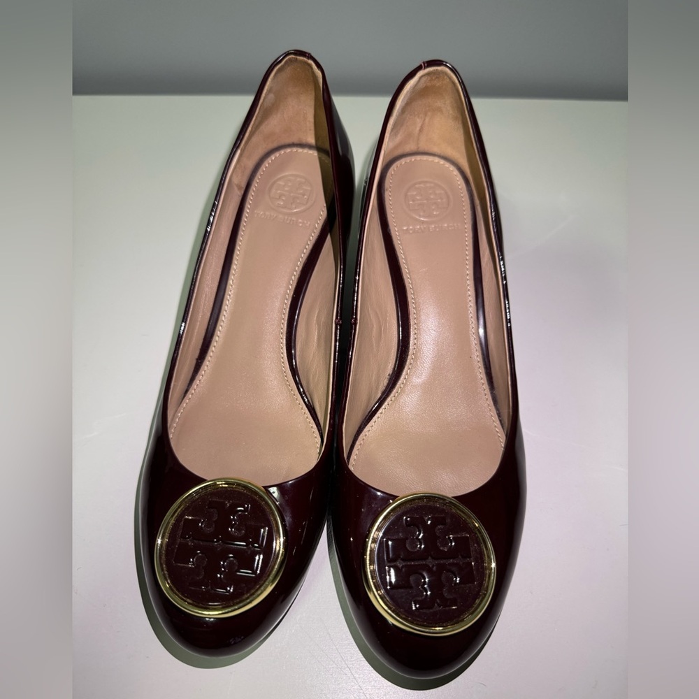 Tory Burch Burgundy Wedge Heels with Gold Accents - size 7.5
